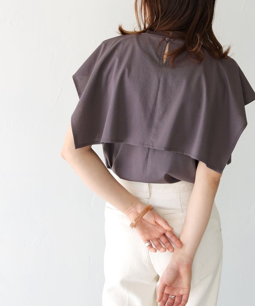 HER CLOSET(ハークローゼット)の「【vingtrois】シルケットビックカラースリットケープデザインブラウスTシャツ(Tシャツ/カットソー・レディース・ブラック/ホワイト/チャコールグレー/ブルー/グレイッシュベージュ・M)」の12枚目の写真