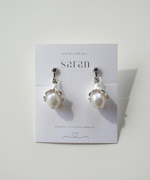 CERCA(チェルカ)の「saran jewelry/花パール イヤリング(イヤリング・レディース・シルバー/ゴールド・FREE)」の8枚目の写真