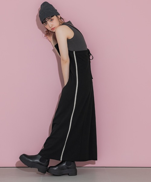 coca(coca)(コカ)の「サイドラインキャミワンピース(ワンピース・レディース・ブラック・ONE SIZE)」の4枚目の写真