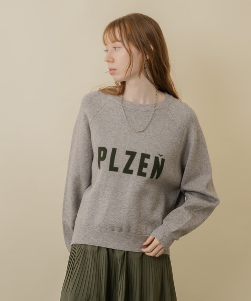 CLOCHE(クロシェ)の「cloche ロゴニットトップス(ニット/セーター・レディース・ベージュ/アイボリー/チャコールグレー・FREE)」の8枚目の写真