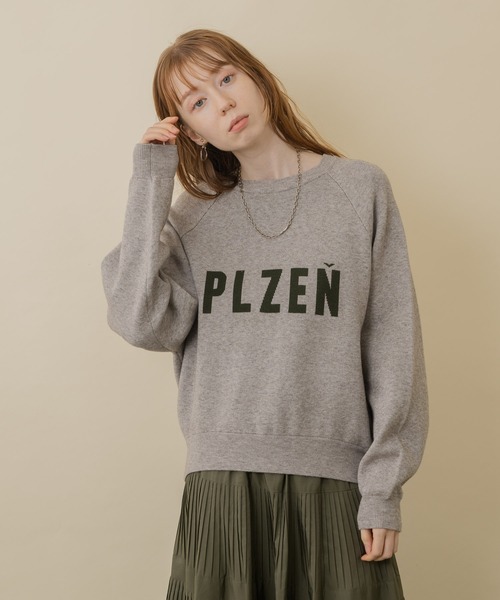 CLOCHE(クロシェ)の「cloche ロゴニットトップス(ニット/セーター・レディース・ベージュ/アイボリー/チャコールグレー・FREE)」の9枚目の写真