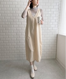 LOVALOT（ラバロット）の「Vネックワンピース（ワンピース）」