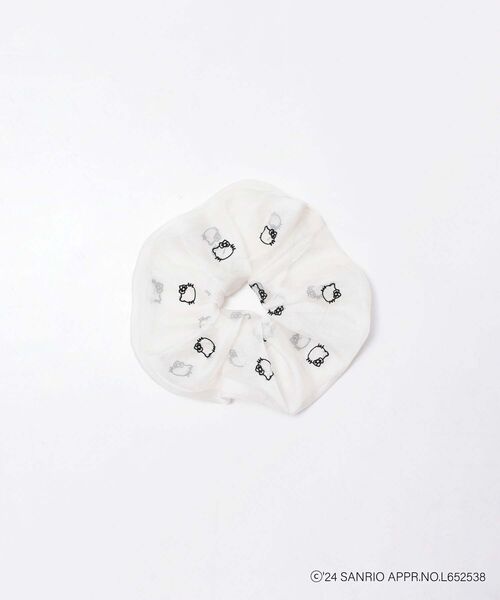 MAJESTIC LEGON（マジェスティックレゴン）の「ハローキティ エンブロイダリーシュシュ（シュシュ・レディース・アイボリー/ブラック・FREE）」の3枚目の写真