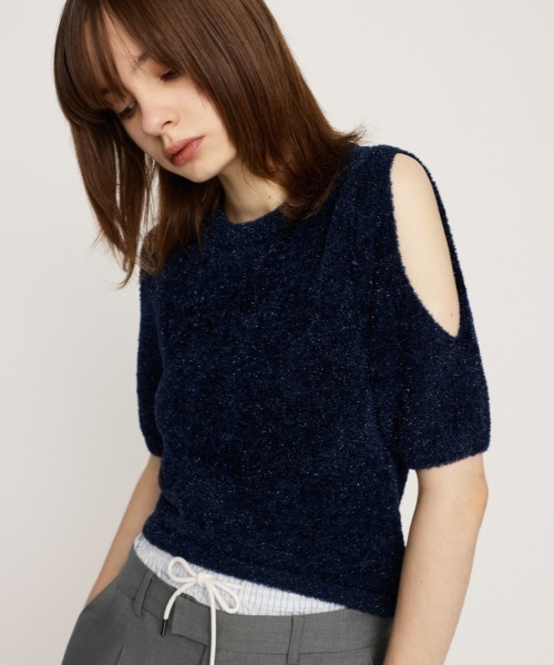 SLY(スライ)の「SHAGGY CUTOUT TOPS シャギー カットアウト トップス(ニット/セーター・レディース・アイボリー/ネイビー/ブラウン・FREE)」の3枚目の写真