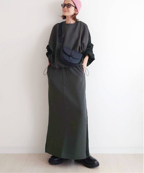 notch.(ノッチ)の「【 notch. by yui 】サイドラインスウェットスカート(スカート・レディース・オフホワイト/グレー/ブラック/ネイビー・M/TM)」の9枚目の写真