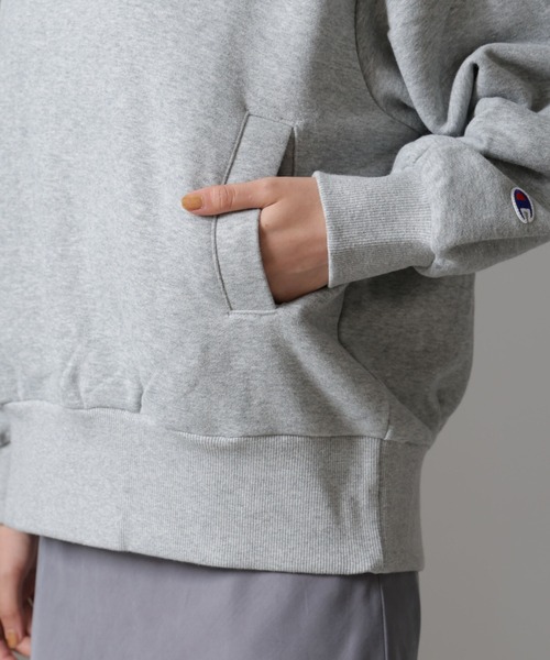 Champion(チャンピオン)の「Champion/HOODED SWEATSHIRT(パーカー・レディース・ライトグレー/ベージュ/オフホワイト・M)」の20枚目の写真