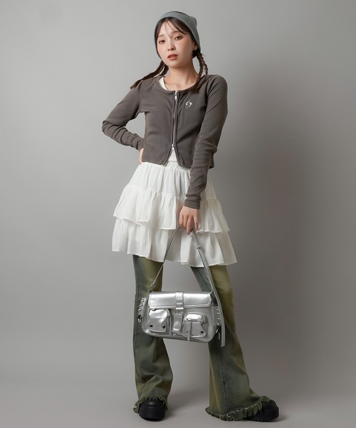 SPINNS（スピンズ）の「パウダー加工 シルバーワンポイントデザインWジップ長袖カットソー（Tシャツ/カットソー・レディース・ブラック/チャコール/ネイビー/バーガンディー・ONESIZE）」の8枚目の写真