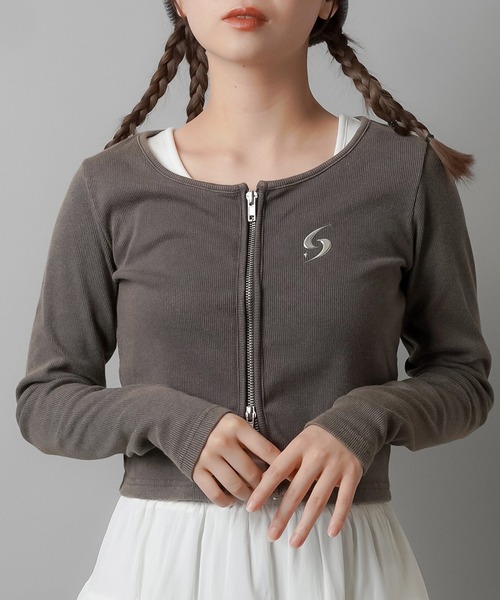 SPINNS（スピンズ）の「パウダー加工 シルバーワンポイントデザインWジップ長袖カットソー（Tシャツ/カットソー・レディース・ブラック/チャコール/ネイビー/バーガンディー・ONESIZE）」の19枚目の写真