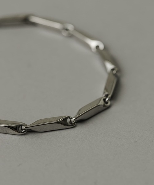 SMELLY（スメリー）の「ステンレスニュアンスチェーンブレスレット（ブレスレット・メンズ・シルバー・-）」の2枚目の写真