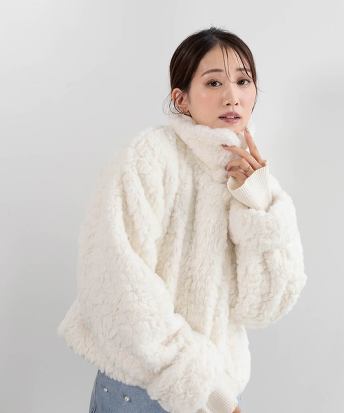 RANDA（ランダ）の「中綿入りショート丈フェイクファーコート