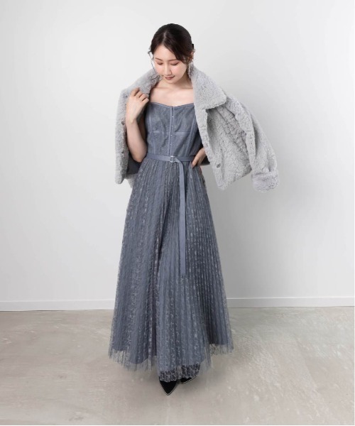 RANDA（ランダ）の「中綿入りショート丈フェイクファーコート（ブルゾン・レディース・ブルー/ベージュ/ホワイト・FREE）」の15枚目の写真