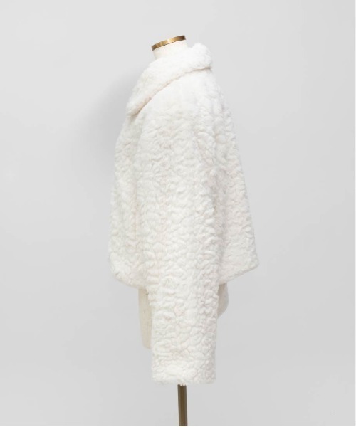 RANDA（ランダ）の「中綿入りショート丈フェイクファーコート（ブルゾン・レディース・ブルー/ベージュ/ホワイト・FREE）」の18枚目の写真