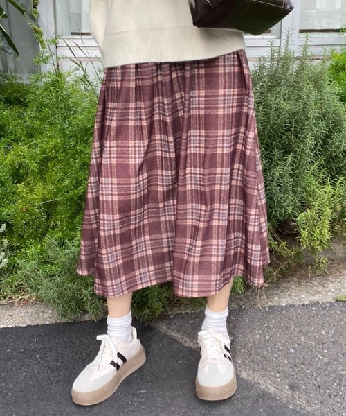 mebole（メボレ）の「レトロチェック柄ロングスカート（スカート・レディース・ブラウン・FREE）」の16枚目の写真