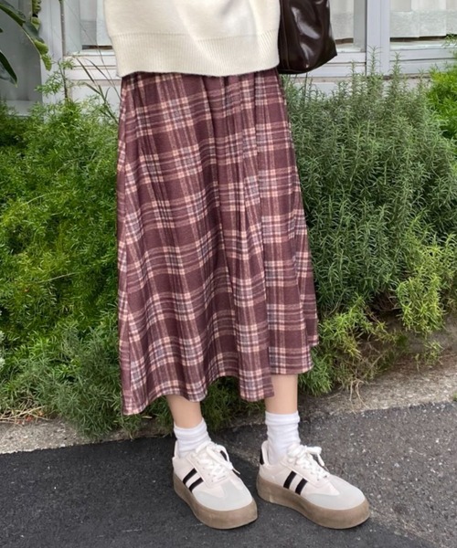 mebole（メボレ）の「レトロチェック柄ロングスカート（スカート・レディース・ブラウン・FREE）」の15枚目の写真