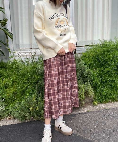 mebole（メボレ）の「レトロチェック柄ロングスカート（スカート・レディース・ブラウン・FREE）」の4枚目の写真
