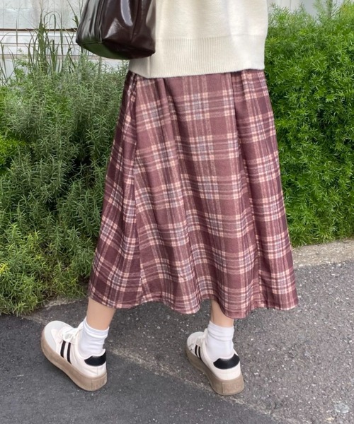 mebole（メボレ）の「レトロチェック柄ロングスカート（スカート・レディース・ブラウン・FREE）」の7枚目の写真