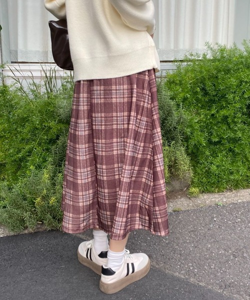 mebole（メボレ）の「レトロチェック柄ロングスカート（スカート・レディース・ブラウン・FREE）」の6枚目の写真