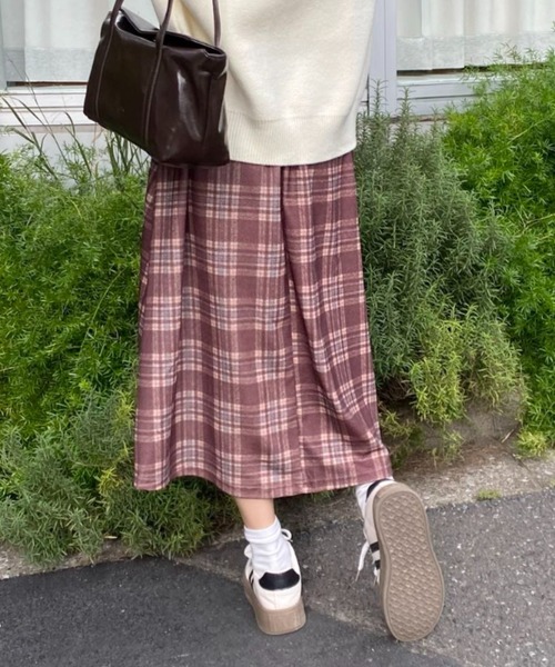 mebole（メボレ）の「レトロチェック柄ロングスカート（スカート・レディース・ブラウン・FREE）」の5枚目の写真