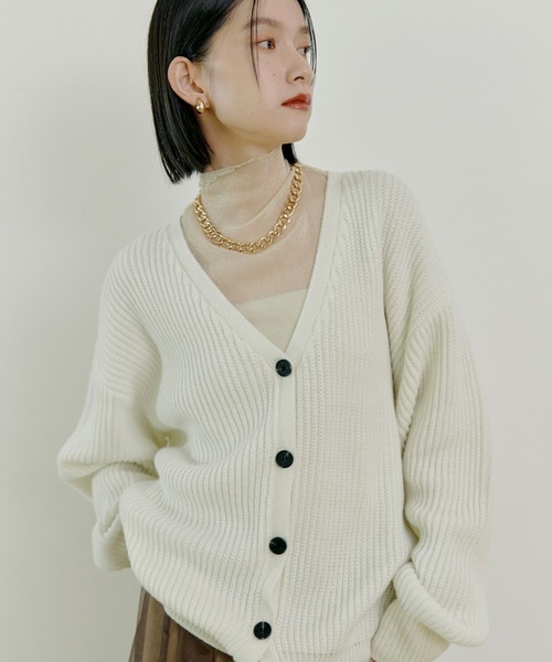 Stylevoice for xxx(スタイルヴォイスフォー)の「ニットラメカーディガン(カーディガン/ボレロ・レディース・ホワイト/ブラック/ブラウン・FREE)」の2枚目の写真