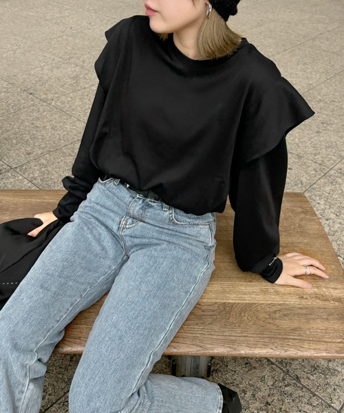 ISOOK(アイスー)の「【ISOOK / アイスー】ラッフルショルダーロンT / ラッフルスリーブ フレアスリーブ プルオーバー ブラウス 長袖 春服 春トップス(Tシャツ/カットソー・レディース・ブラック/ホワイト・FREE)」の9枚目の写真