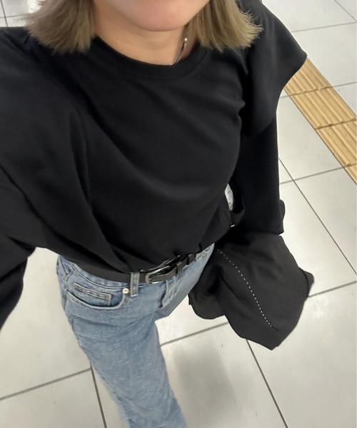 ISOOK(アイスー)の「【ISOOK / アイスー】ラッフルショルダーロンT / ラッフルスリーブ フレアスリーブ プルオーバー ブラウス 長袖 春服 春トップス(Tシャツ/カットソー・レディース・ブラック/ホワイト・FREE)」の12枚目の写真