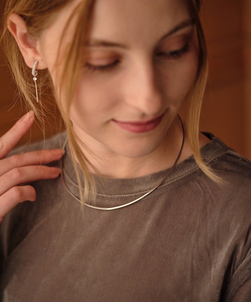 ANOH（アノー）の「コンビカラーフープチェーンチョーカー（チョーカー・レディース・シルバー×ゴールド・FREE）」の6枚目の写真