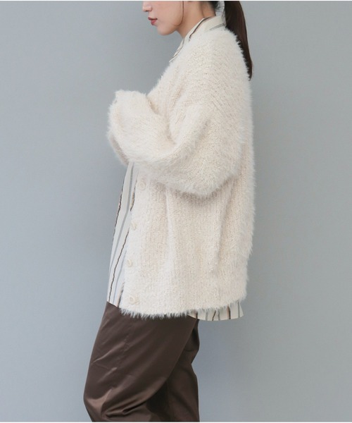 OandI(オーアンドアイ)の「2WAYシャギーニットカーディガン(カーディガン/ボレロ・レディース・グレイッシュベージュ/オレンジ/アイボリー/ネイビー・FREE)」の11枚目の写真