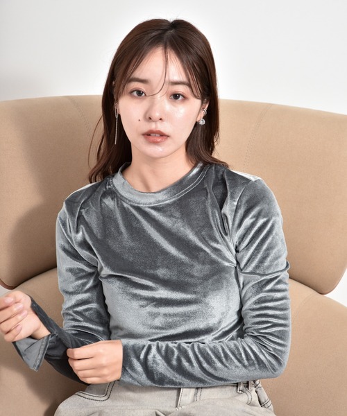 Y/lim(イリム)の「クロップド丈ベロアロンT(Tシャツ/カットソー・レディース・グリーン/ブラック/グレー/チャコールグレー/ブラウン・FREE)」の18枚目の写真