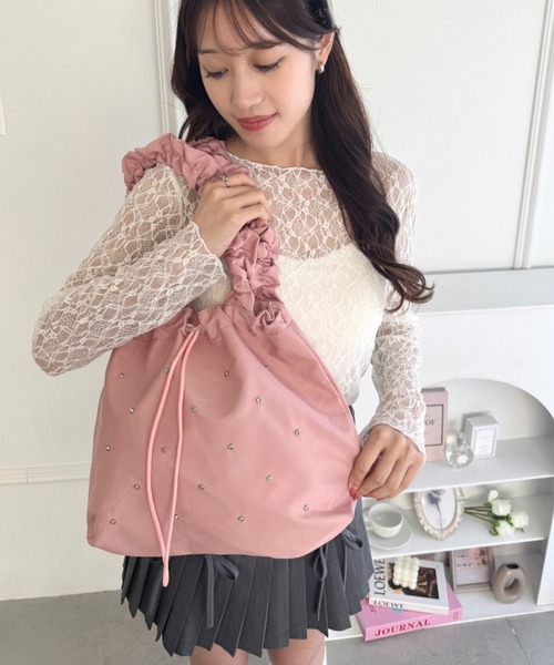 Loueme(ルエム)の「フリルショルダービジュートートバッグ(トートバッグ・レディース・イエロー/ピンク/ライトブルー/ブラック・FREE)」の22枚目の写真
