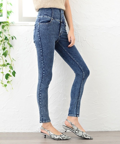 REMUR(レミュール)の「スーパーストレッチハイウエストスキニーパンツ(デニムパンツ・レディース・ブルー系その他/ブルー系その他2/ブルー系その他3/ブルー系その他4/ブルー/ブラック/ライトブルー・M/S/L)」の6枚目の写真