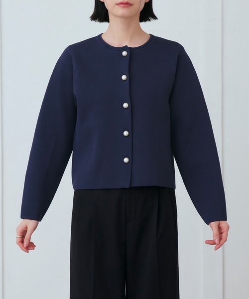 RUIRUE BOUTIQUE(ルイルエブティック)の「洗える ストレッチ | 選べるデザイン スポンディッシュ ボックス カーディガン ベーシック丈・パール釦 | レディース 体型カバー 長袖 オフィスカジュアル 無地 ニット トップス(カーディガン/ボレロ・レディース・ベージュ/ブラック/ネイビー・M/L)」の10枚目の写真