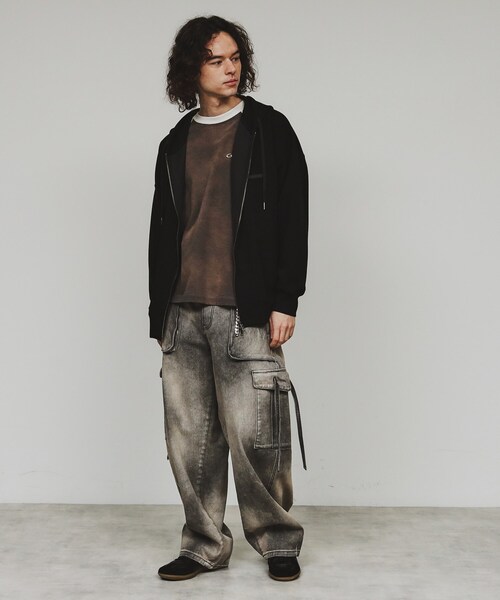 tk.TAKEO KIKUCHI（ティーケータケオキクチ）の「ワンポイントジップパーカー（パーカー・メンズ・グリーン/ライトベージュ/ブラック・03/02）」の9枚目の写真