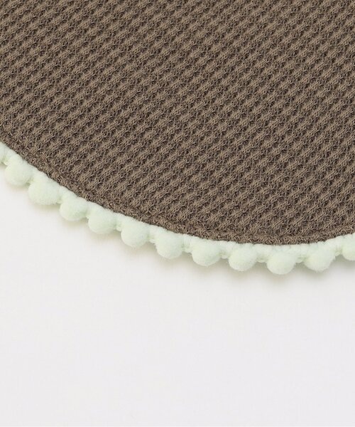 BREEZE(ブリーズ)の「カラフルワッフルスタイ(スタイ/よだれかけ・キッズ・ミント/アイボリー/ピンク/ブラウン/ネイビー・90)」の13枚目の写真