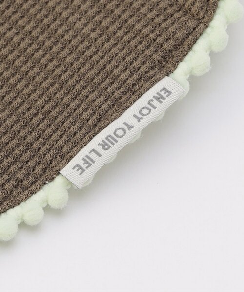 BREEZE(ブリーズ)の「カラフルワッフルスタイ(スタイ/よだれかけ・キッズ・ミント/アイボリー/ピンク/ブラウン/ネイビー・90)」の14枚目の写真