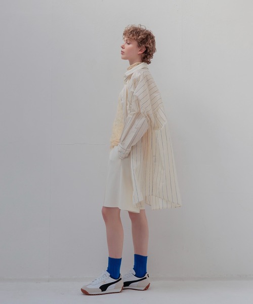 DRESSLAVE(ドレスレイブ)の「pinstripe big shirt(ピンストライプ柄ビッグシャツ)(シャツ/ブラウス・レディース・ベージュ・38)」の11枚目の写真