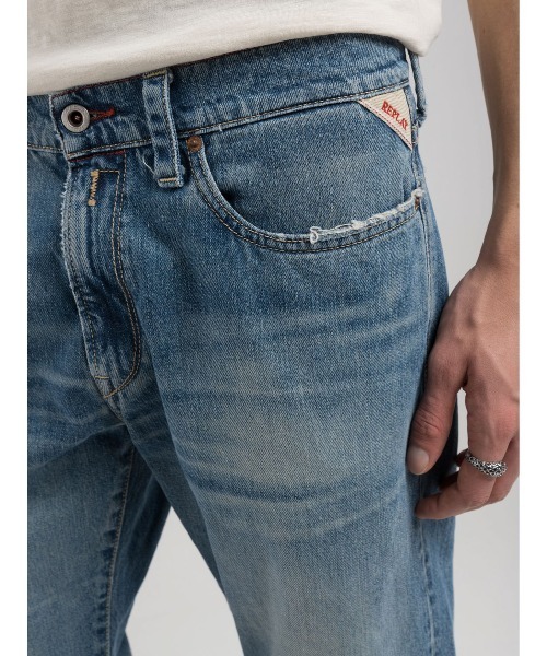 REPLAY（リプレイ）の「ストレートフィットDERYCK オーセンティック リサイクルデニム（デニムパンツ・メンズ・ブルー・W28xL32/W29xL32/W30xL32/W31xL32/W32xL32/W33xL32/W34xL32/W36xL32）」の6枚目の写真