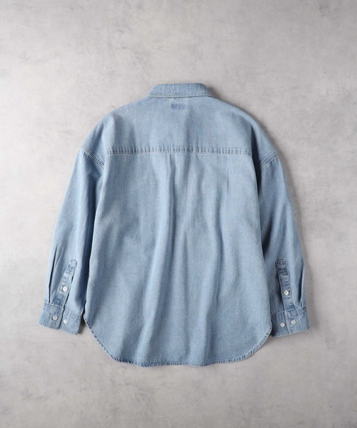 Right-on（ライトオン）の「【OWN】デニムワークシャツ（シャツ/ブラウス・レディース・ダークグレー/ライトインディゴブルー・M/L/XL）」の4枚目の写真