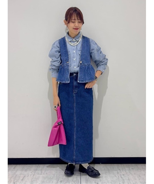 Right-on（ライトオン）の「【OWN】デニムワークシャツ（シャツ/ブラウス・レディース・ダークグレー/ライトインディゴブルー・M/L/XL）」の11枚目の写真