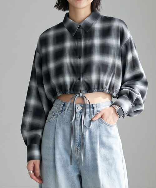 Per sist ence(パーシエンス)の「裾ドロストチェックショート丈シャツ(シャツ/ブラウス・レディース・ブラック/レッド/オレンジ・FREE)」の2枚目の写真