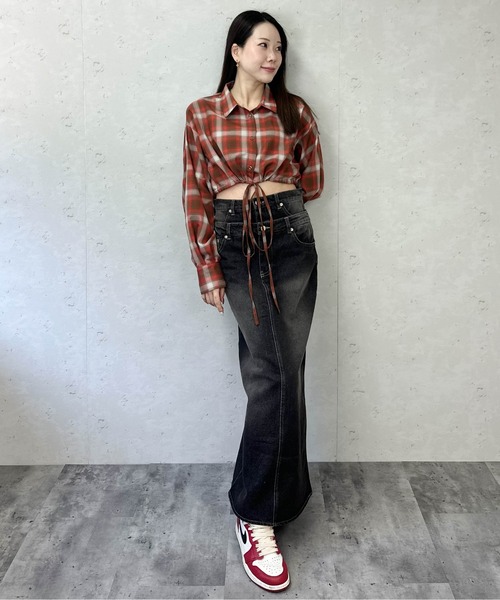 Per sist ence(パーシエンス)の「裾ドロストチェックショート丈シャツ(シャツ/ブラウス・レディース・ブラック/レッド/オレンジ・FREE)」の9枚目の写真