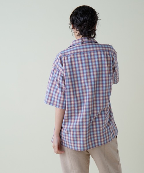 PENDLETON(ペンドルトン)の「オープンカラーシャツ SS (UNISEX)(シャツ/ブラウス・メンズ・ピンク系その他/グレー×ホワイト・MEDIUM/LARGE/X-LARGE/SMALL)」の2枚目の写真