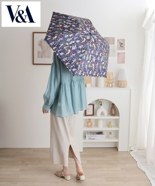 V＆A☆不思議の国のアリス☆晴雨兼用折りたたみ傘グリーン新品 セール】V&A晴雨兼用一級遮光アリス柄ミニ折傘（折りたたみ傘