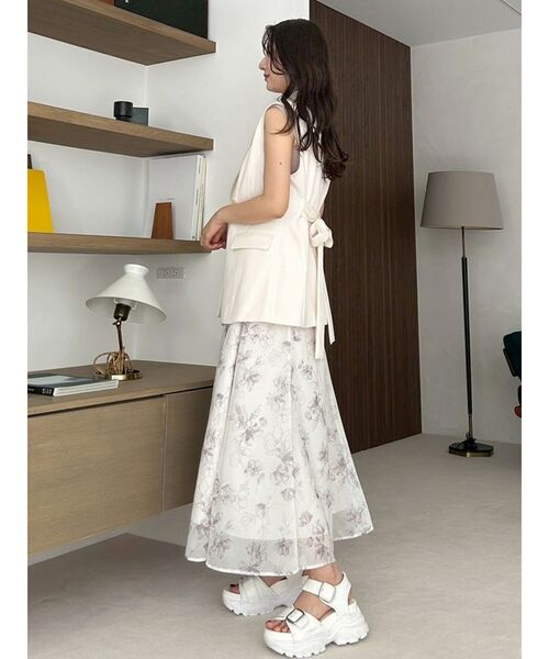 MERCURYDUO（マーキュリーデュオ）の「バックリボンジレ（ベスト・レディース・アイボリー/ブラック・MEDIUM/SMALL）」の22枚目の写真