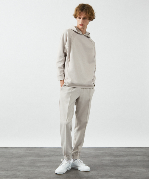 ABAHOUSE（アバハウス）の「【セットアップ対応】カルゼダンボール ピンタック ジョガーパンツ / イージーパンツ（その他パンツ・メンズ・ライトグレー/カーキ/ブラック・46/44/48）」の4枚目の写真