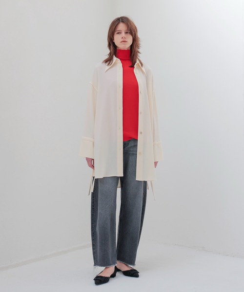 DRESSLAVE(ドレスレイブ)の「spongy georgette shirts(スポンジージョーゼットシャツ)(シャツ/ブラウス・レディース・ホワイト/ネイビー・38)」の5枚目の写真