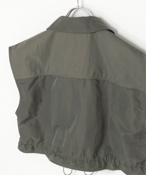 notch.(ノッチ)の「ナイロンミリタリーベスト(ベスト・レディース・ベージュ/アイボリー/チャコール・M)」の8枚目の写真