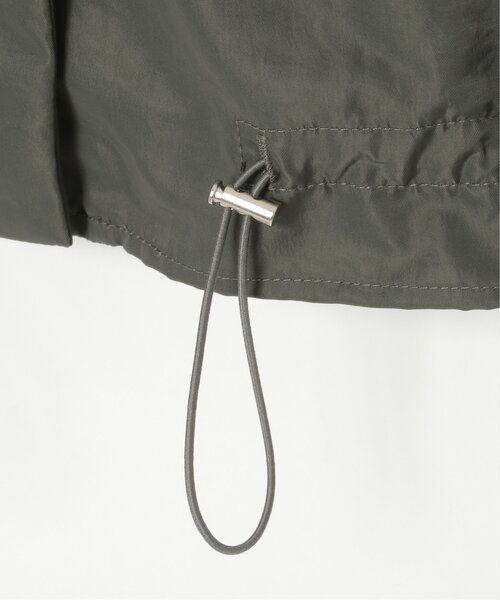 notch.(ノッチ)の「ナイロンミリタリーベスト(ベスト・レディース・ベージュ/アイボリー/チャコール・M)」の5枚目の写真