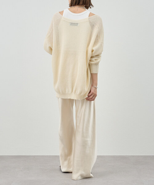 SHENERY（シーナリー）の「《大人のツヤ感》サテンワイドパンツ（その他パンツ・レディース・ブラック/ライトベージュ・36/38）」の16枚目の写真