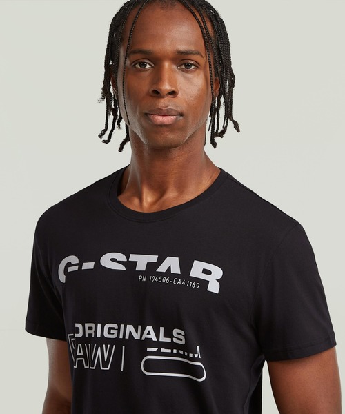 G-STAR（ジースター）の「ORIGINALS T-SHIRT/ブランドロゴTシャツ（Tシャツ/カットソー・メンズ・ホワイト/ダークブラック・SMALL/MEDIUM/LARGE/X-LARGE/X-SMALL）」の14枚目の写真