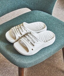 新品⭐️ Teva サンダル グリーンレーベルリラクシング 別注 23 ベージュ Teva「ハリケーン」厚底サンダルにトープ＆ベージュのグラデ